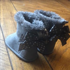 Koala baby size 2 boots